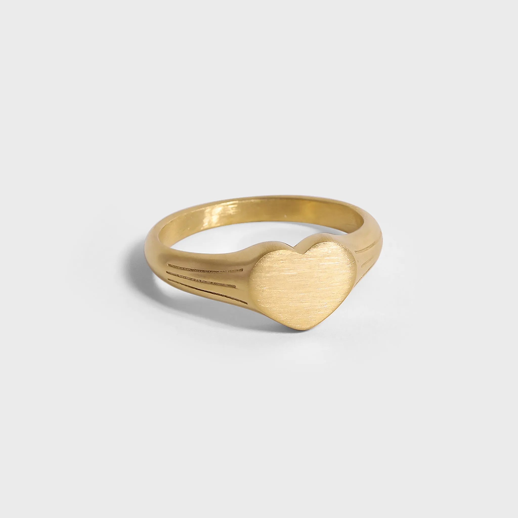 18k Gold PVD Coated Stainless Steel Blank Engravable Heart Signet Ring / ESR0004