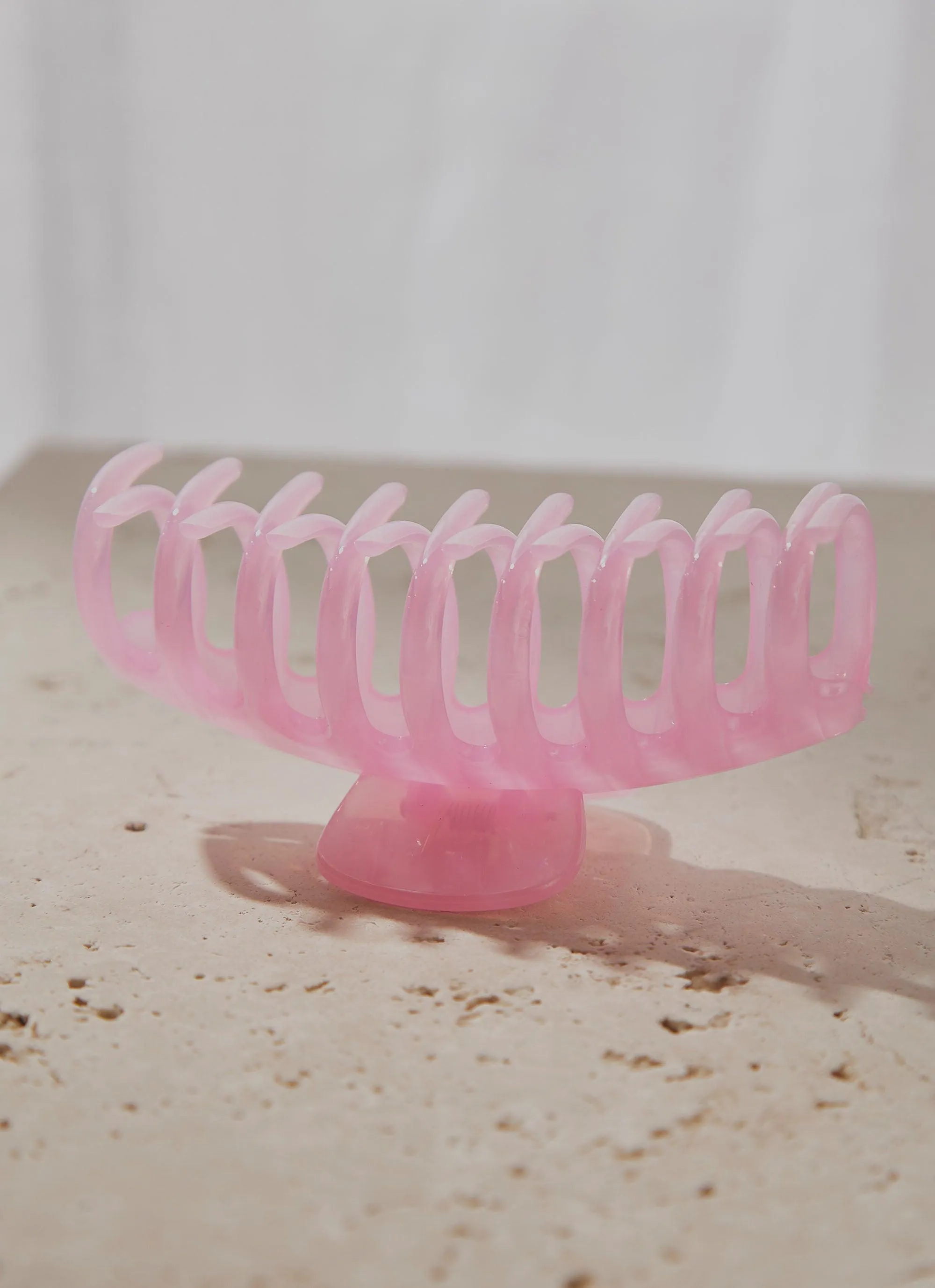 A New Perspective Hair Clip - Pink