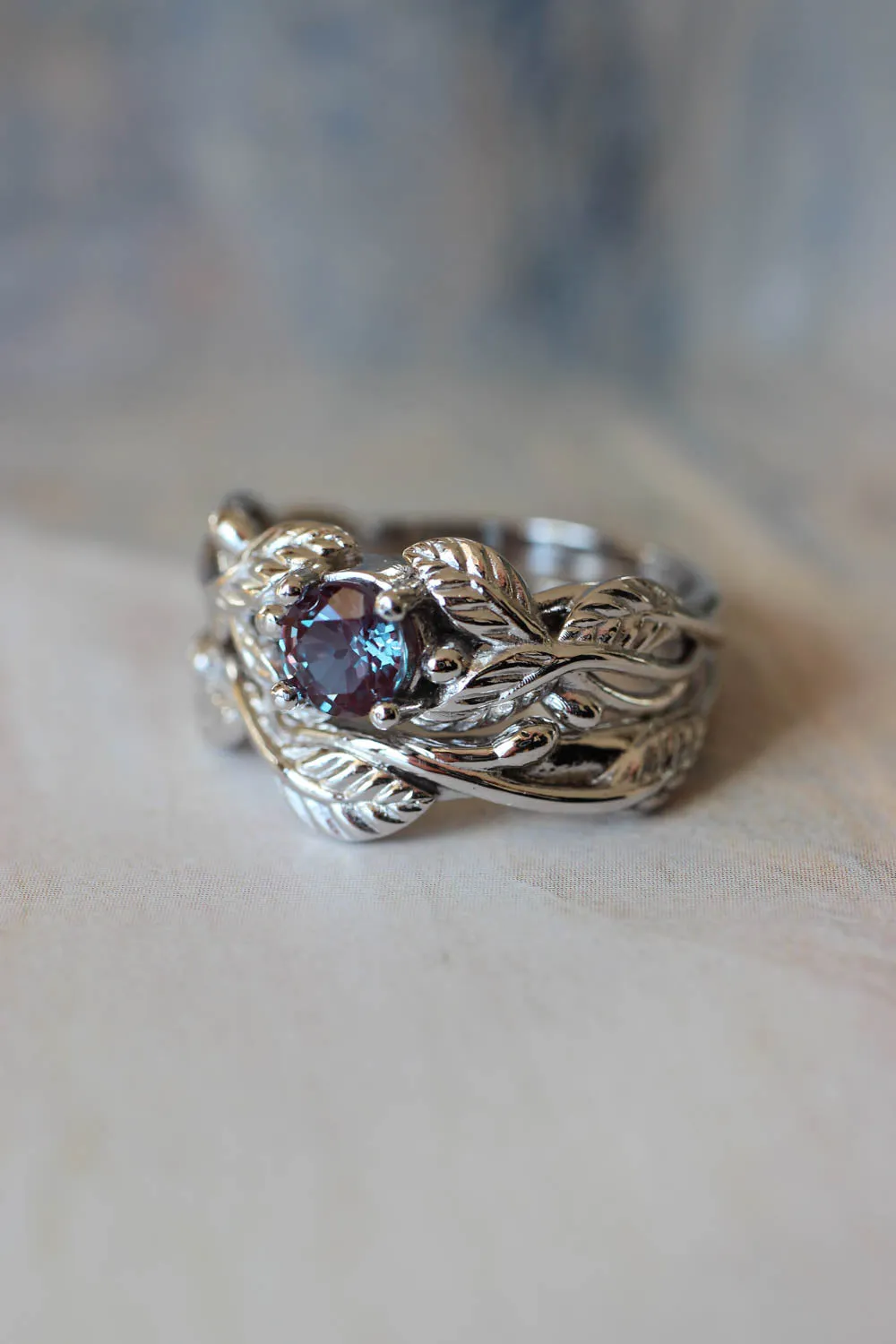 Alexandrite bridal ring set, nature inspired engagement and wedding rings / Cornus