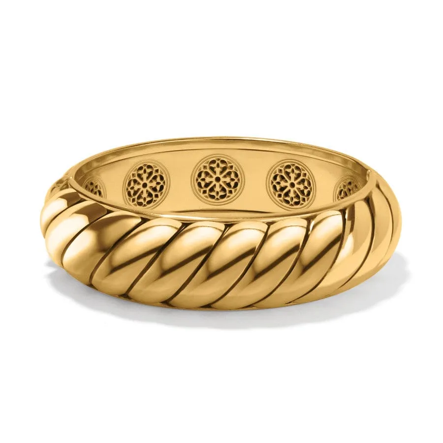 Athena Scalloped Hinged Bangle