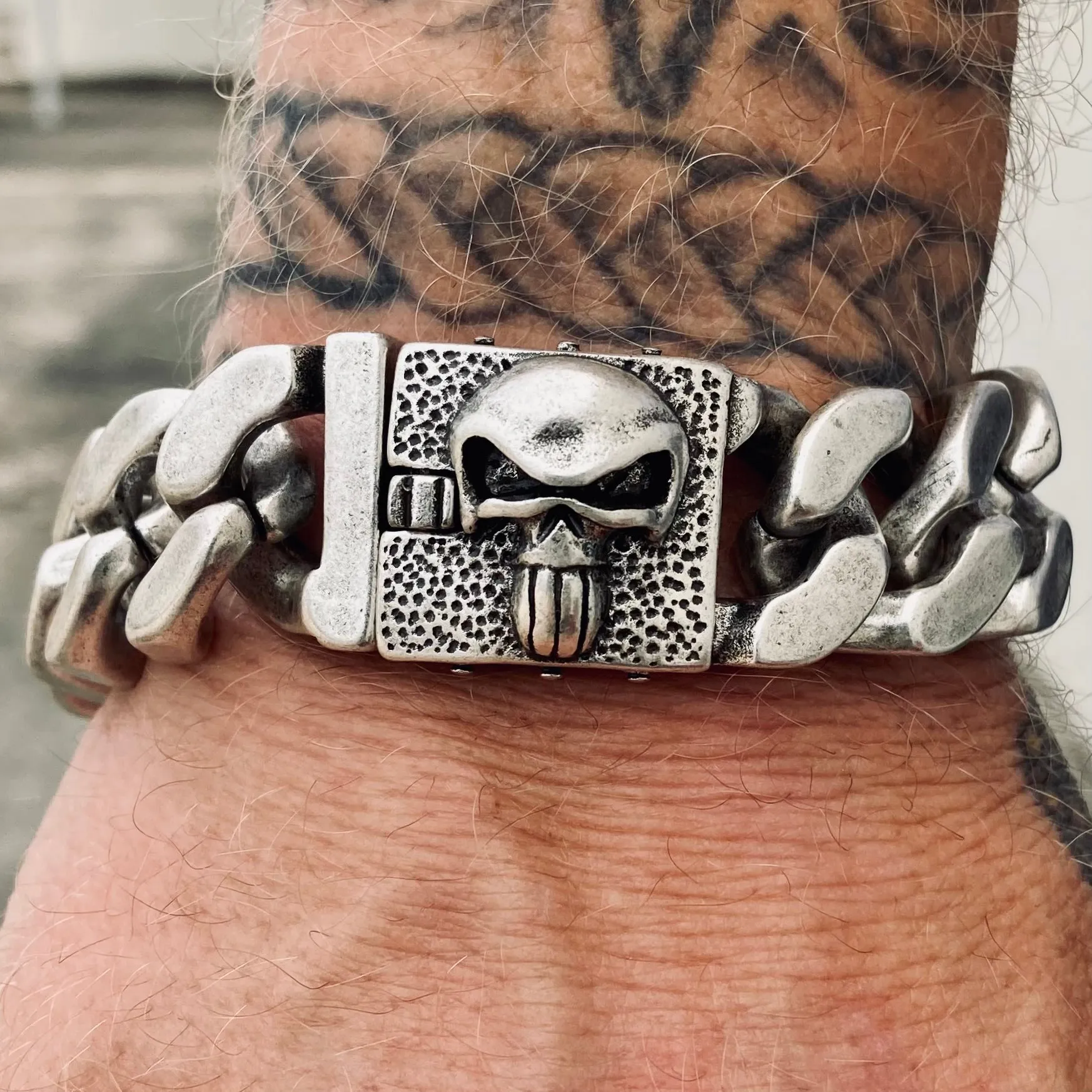 Bagger Bracelet - EASY BIKER - Skull Brushed - 3/4 wide - B130