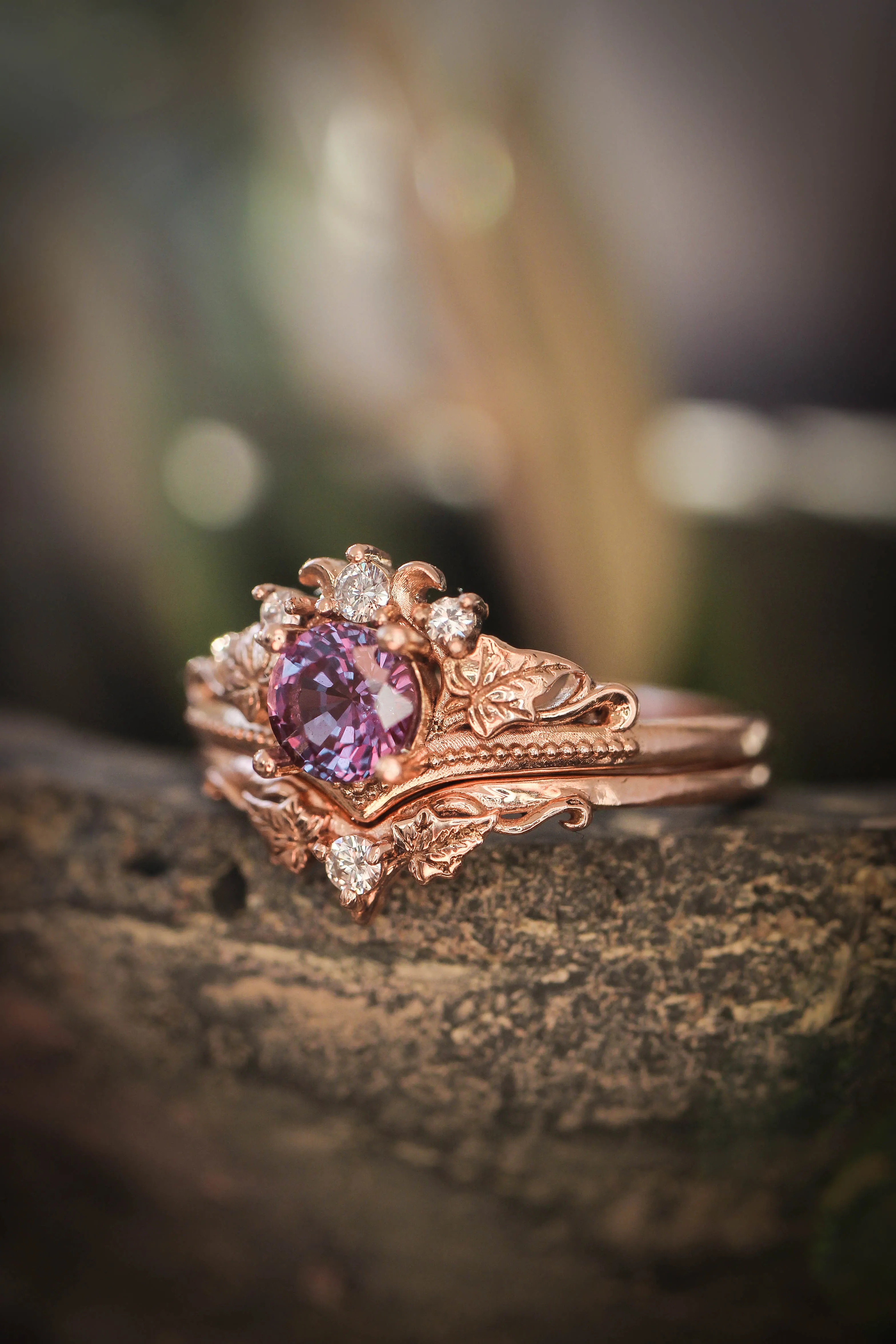 Bridal ring set with alexandrite and diamonds / Ariadne