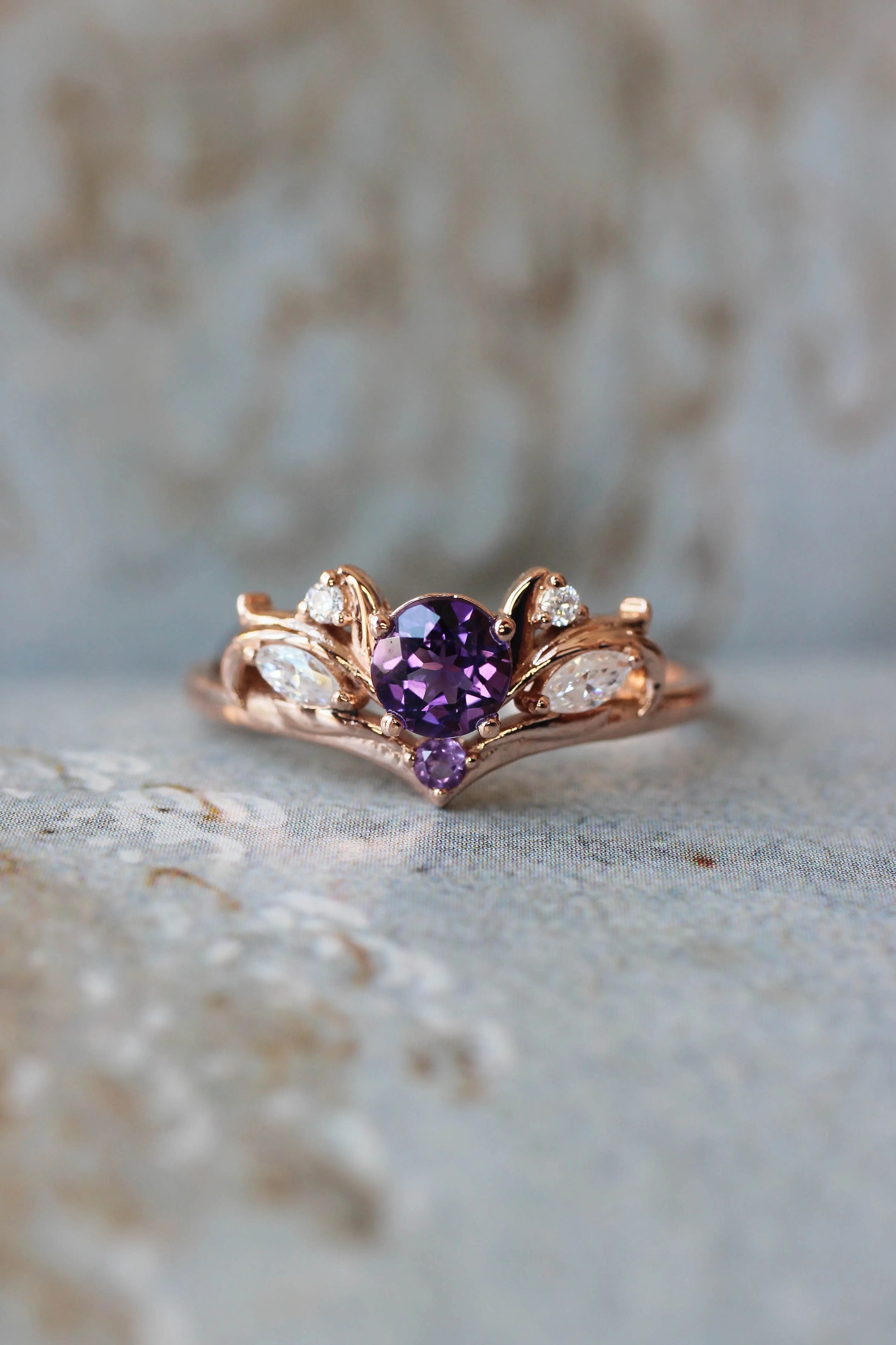 Bridal ring set with amethyst / Swanlake