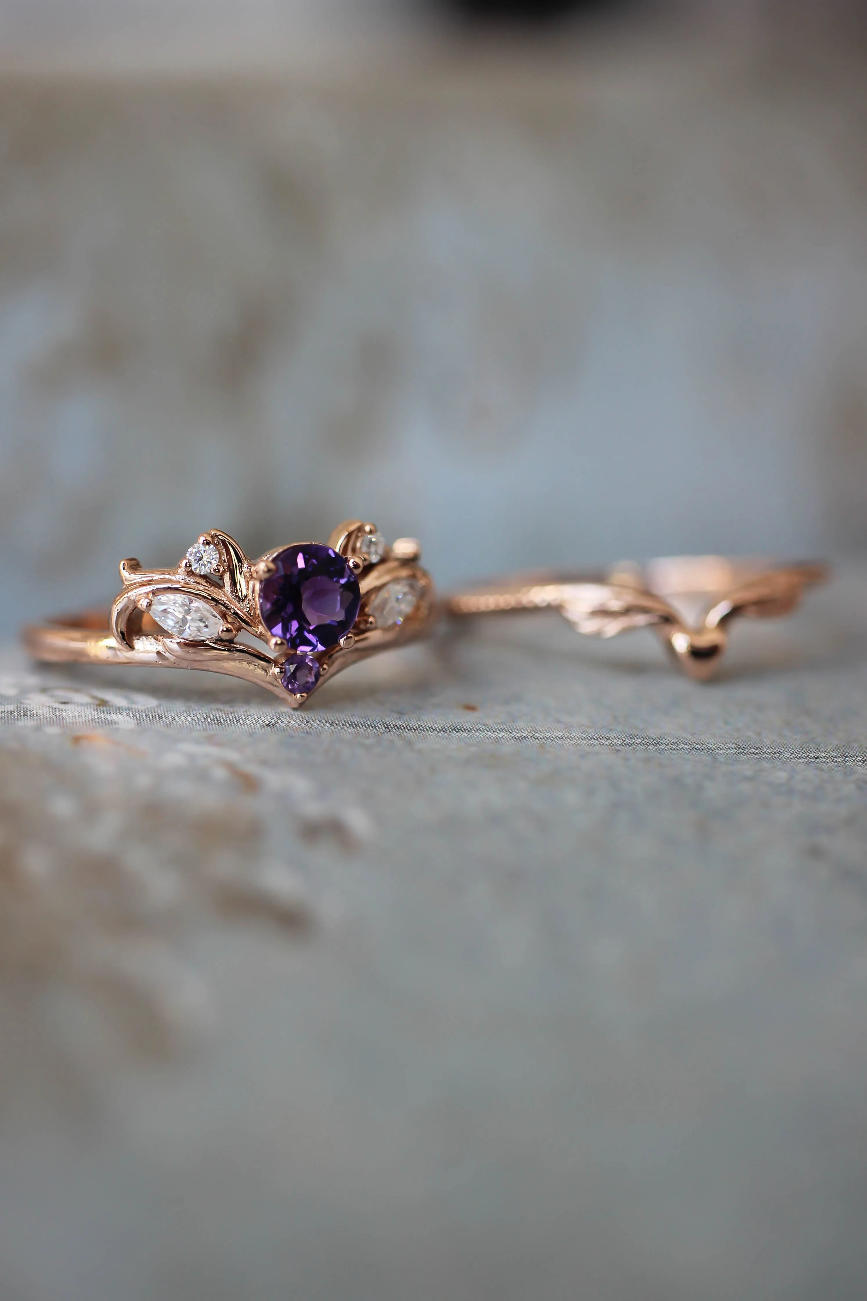 Bridal ring set with amethyst / Swanlake