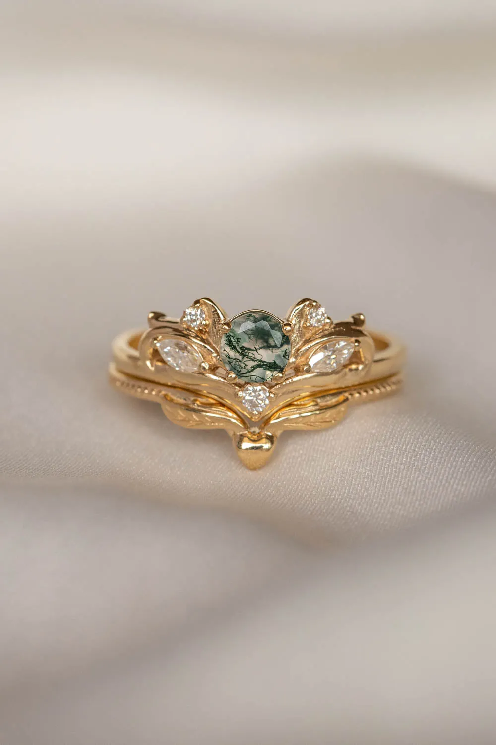 Bridal ring set with moss agate and diamonds / Swanlake