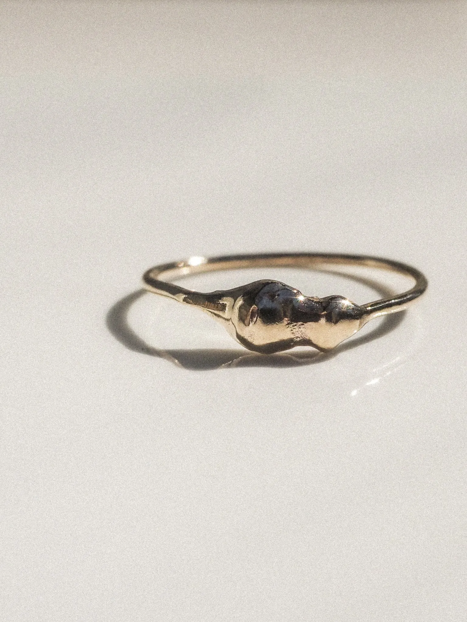 FIREFLY RING | YELLOW GOLD