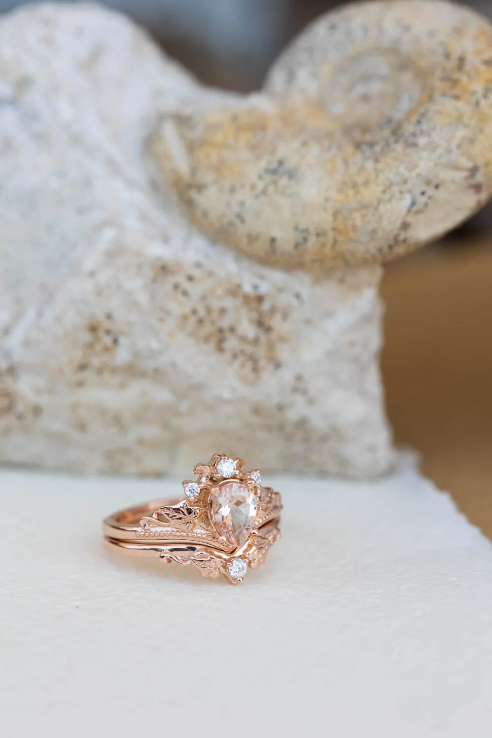 Natural pear morganite bridal ring set, rose gold ivy leaves engagement rings / Ariadne