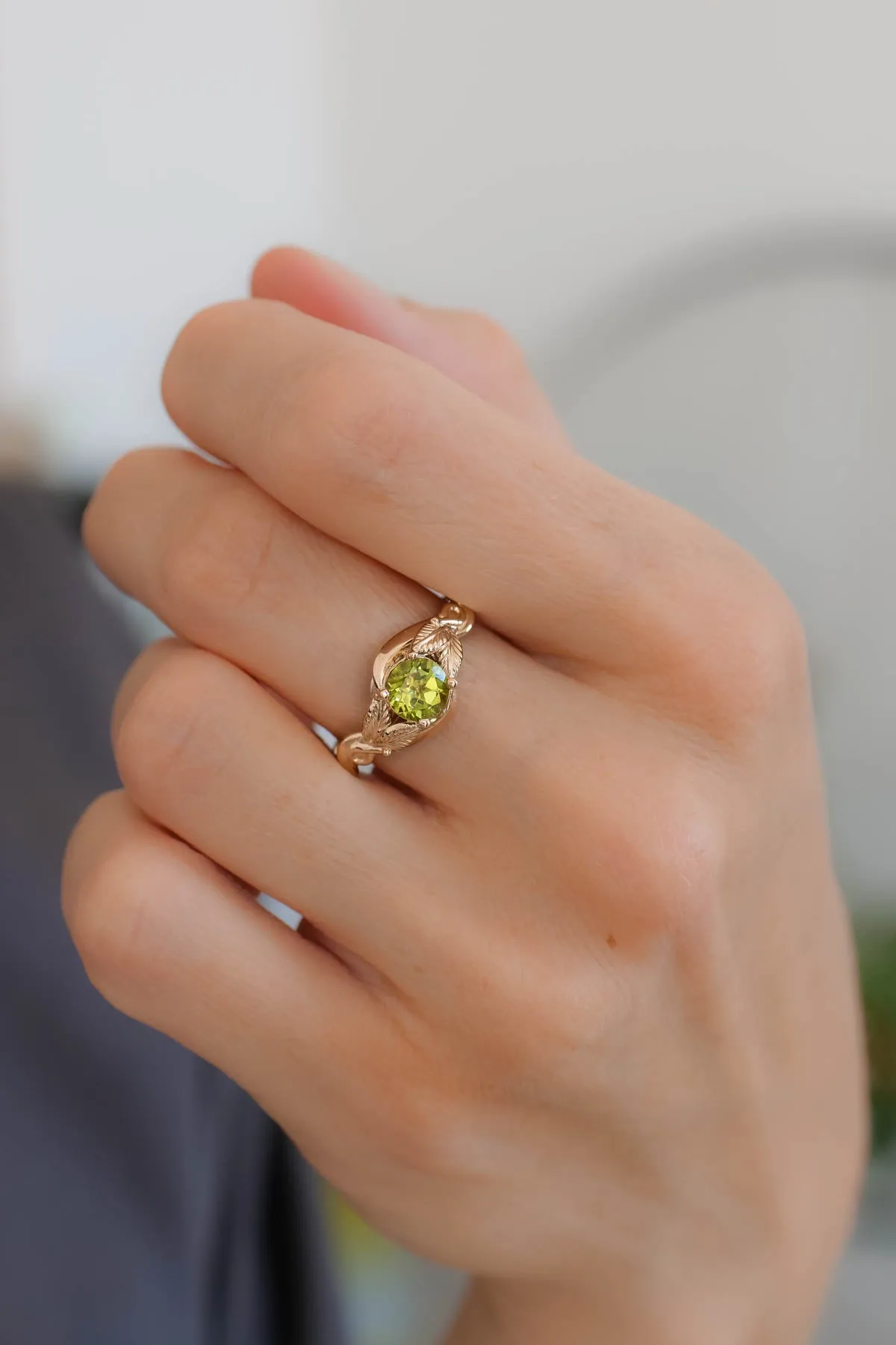 Nature proposal ring with peridot, leaves ring / Azalea