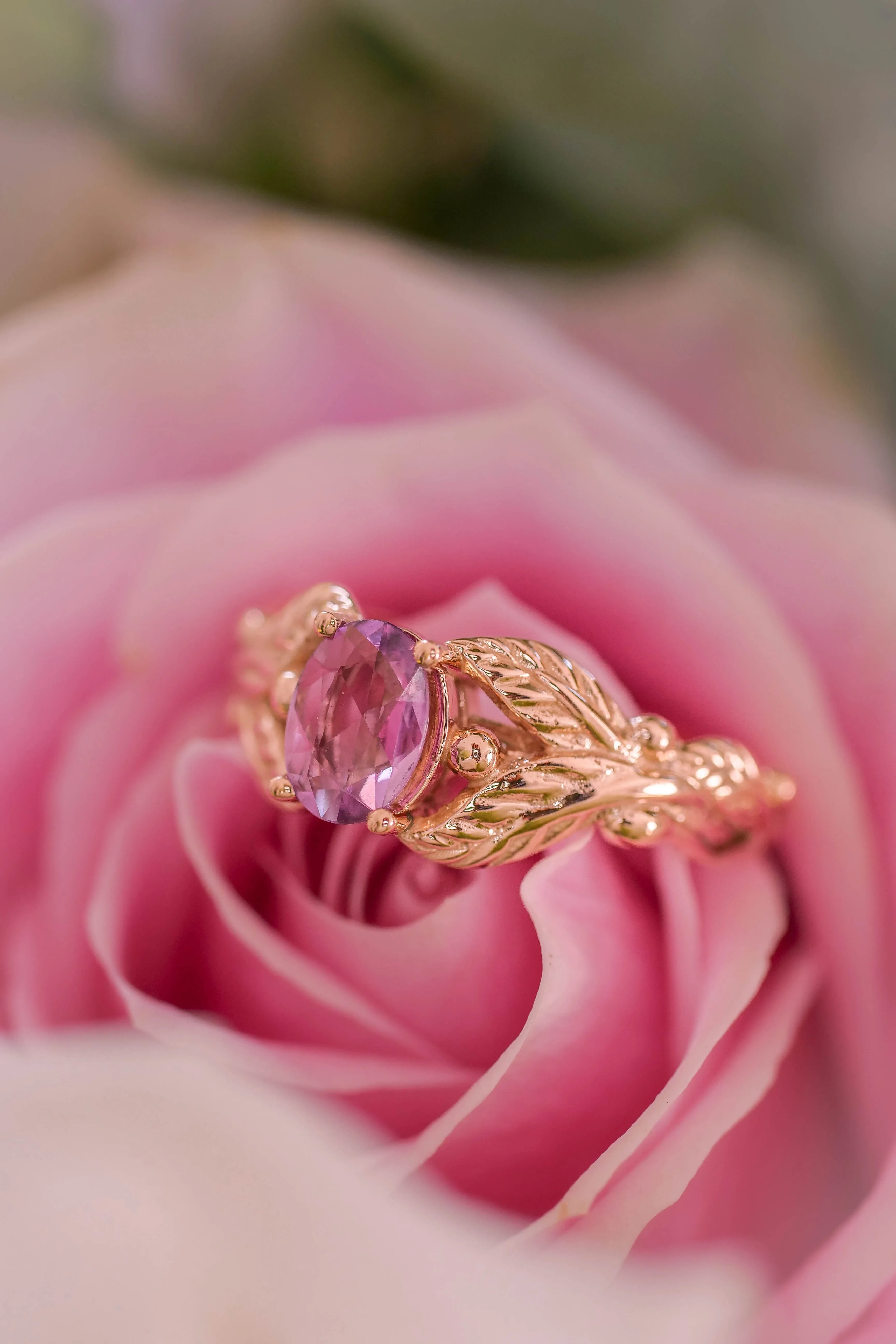 Pink sapphire engagement ring / Cornus