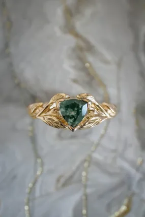 READY TO SHIP: Clematis in 14K yellow gold, trillion moss agate 6 mm, RING SIZE 7 US