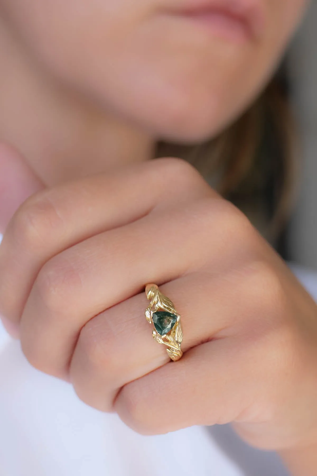 READY TO SHIP: Clematis in 14K yellow gold, trillion moss agate 6 mm, RING SIZE 7 US