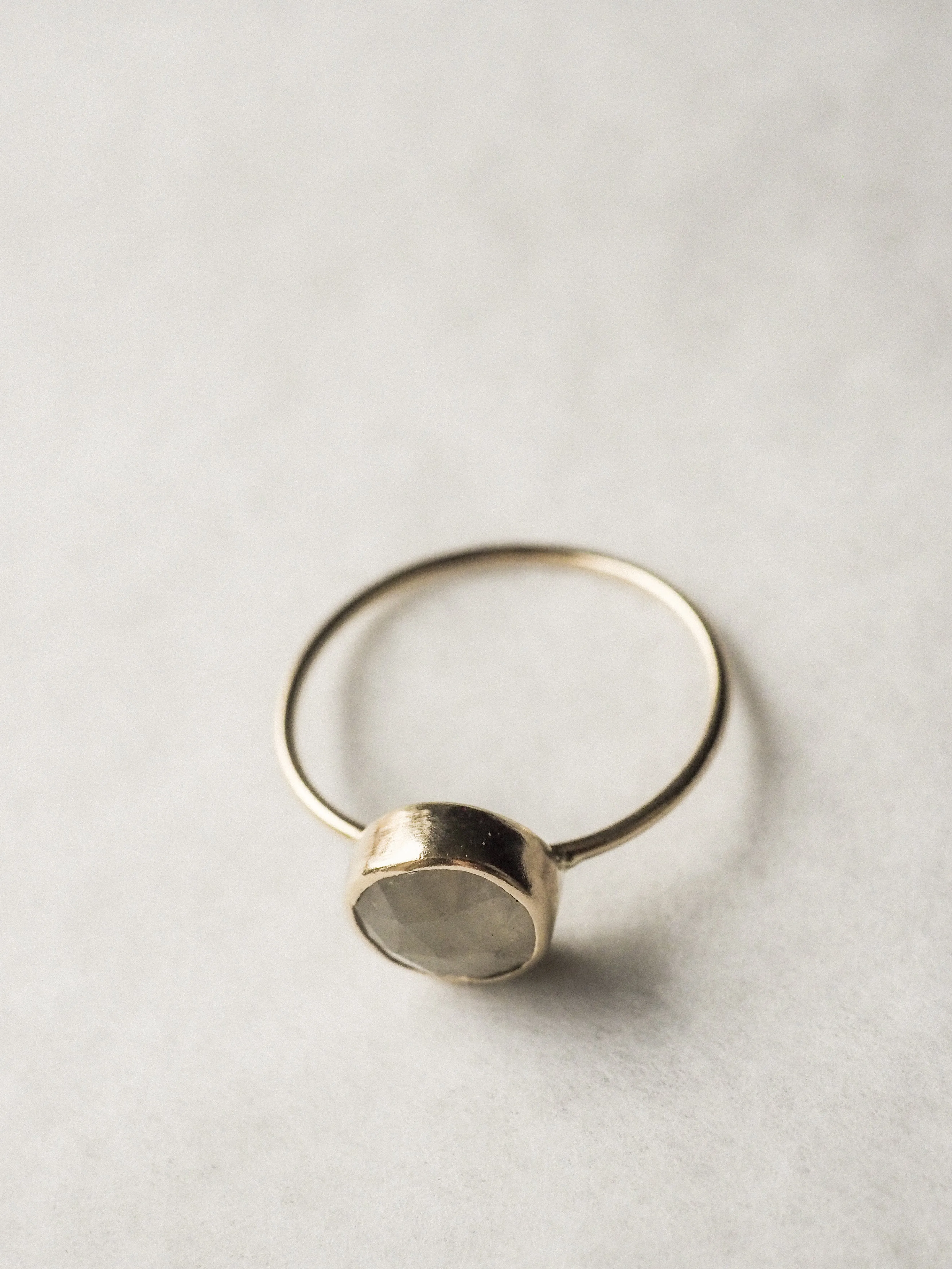 ROUND IVORY SAPPHIRE RING