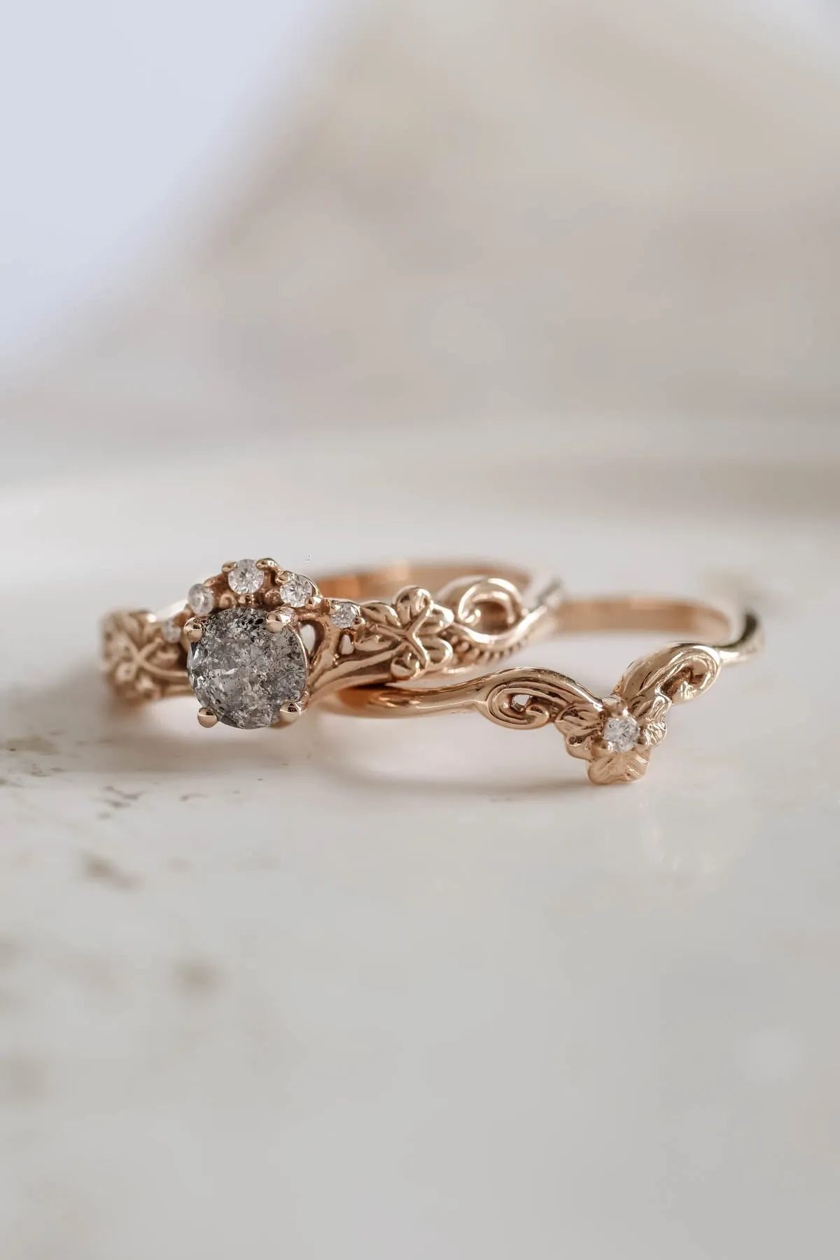 Salt and pepper diamond bridal ring set, gold leaf rings / Horta