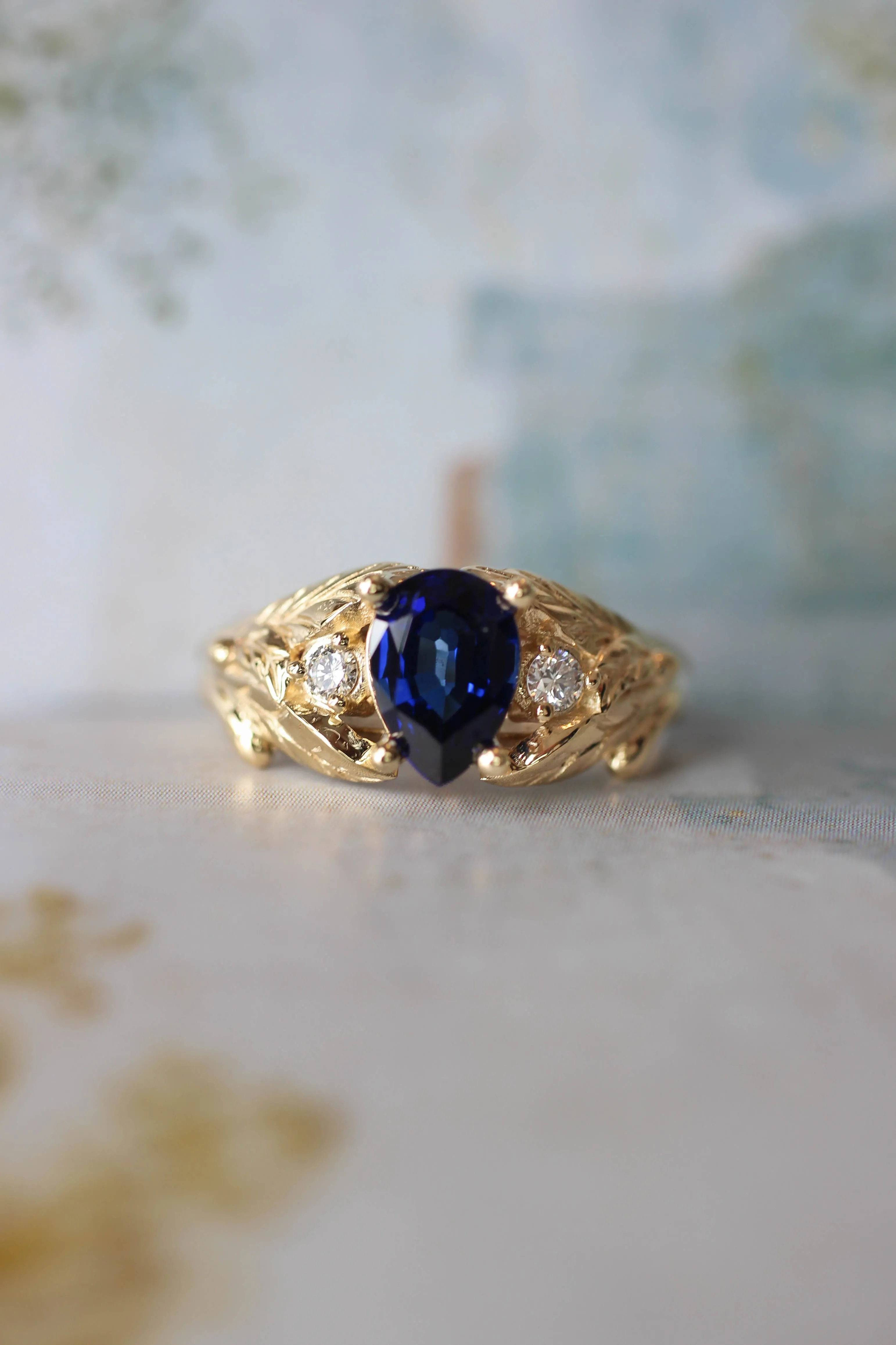 Sapphire and diamonds engagement ring / Wisteria