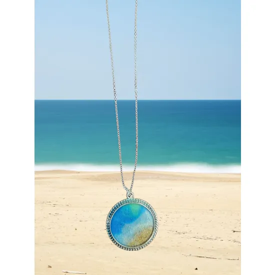 Unique Coastal Beach Sand Necklace - Capture the Coast!**