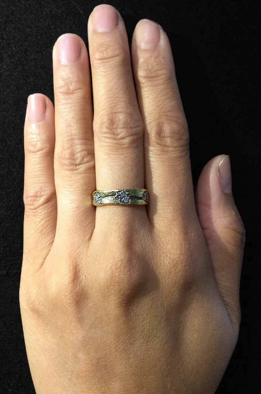 Wavy Edges Dew Pond Diamond Ring